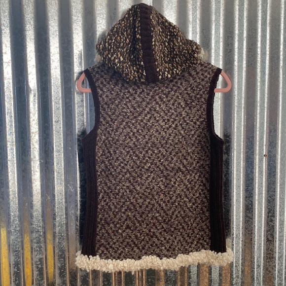 Vintage Curio Boucle Wool Blend Hooded Vest - Picture 4 of 11